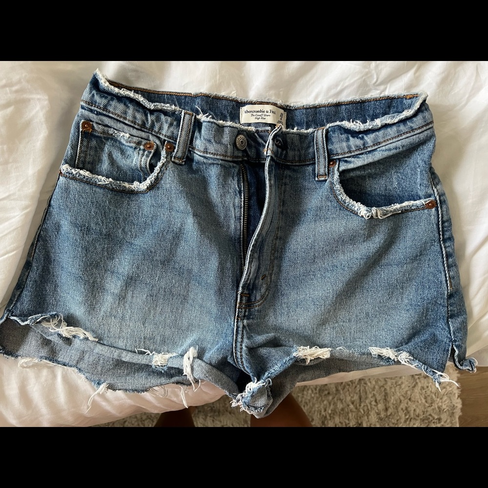 Abercrombie and fitch high rise cut off shorts size 28